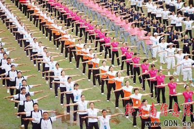 �F�����l���e��ǧ�˴󱊏V���ٱ���