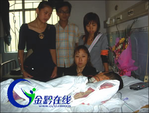 ͬ�W(xu��)�����������ѻ���21��Ů��W(xu��)��