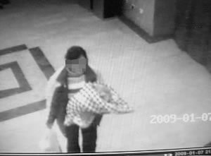 �tԺ̽�^����Ů�ӗ���ȫ�^��(�D)