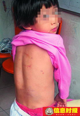 8�q�wУŮ����8��ͬ�W������С�r(�D)