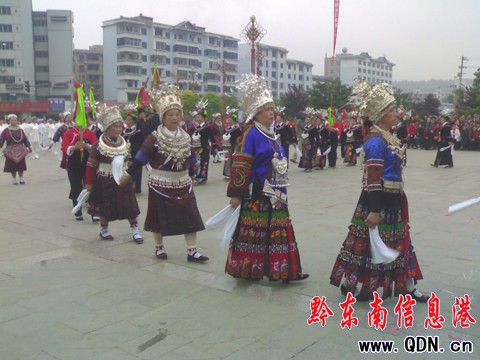 �����x���ݸɲ��_չ����һ��������ӣ��D��