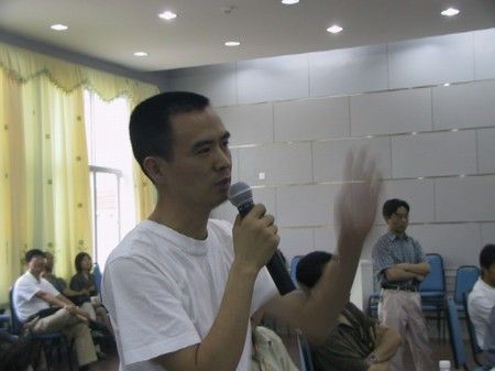 ӛ�߰��οͽ��_�F����ˮ���ַ���Ů������