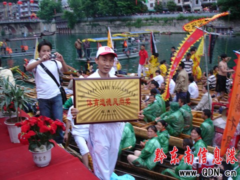 �(zh��n)�h(yu��n)����������Ļ���@��(ji��ng)�(du��)��Ц�_(k��i)�ѣ��M�D��