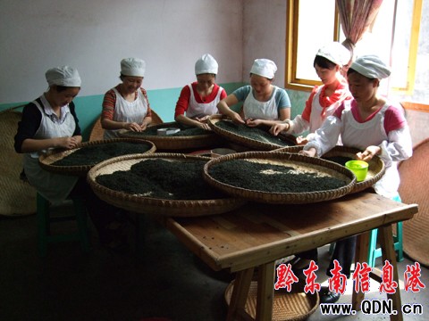 ��ɽ�����r���x���~æ���D��