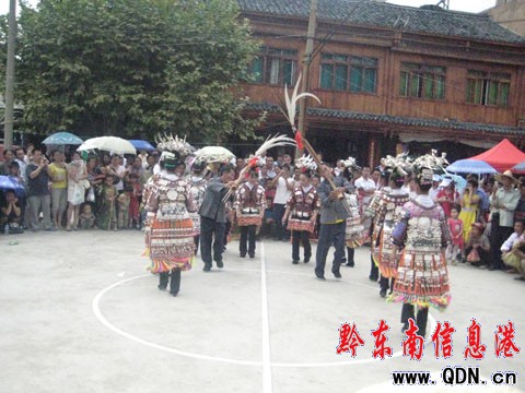 �����Ů�������� �r(n��ng)��չչ�F(xi��n)���L(f��ng)���D��