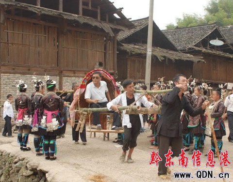 ��ƽ�S��������ͬ��ӭ�������칝�� ���D��