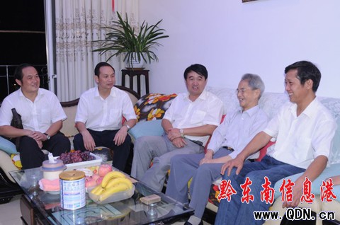 ��ί��ӛ�����Aο���ϸɲ����M�D��