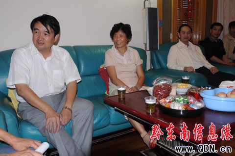 ��ί��ӛ�����Aο���ϸɲ����M�D��