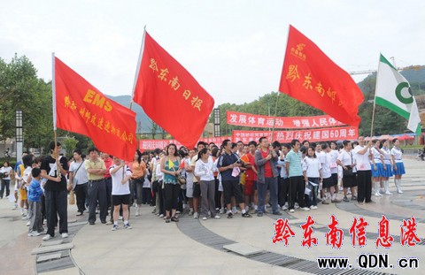 ���ݶ���λ�e�Кg�c���c(li��n)�x���w��ӣ��M�D��