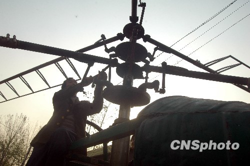 �r������ֱ���C�Ŵ�ԇ�w��ʧ��(�M�D)