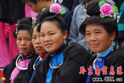 ��կ�����W�e��У�H���ϲӭ���깝(�M�D)