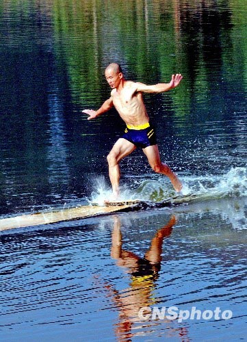 �W(w��ng)����������ɮ����(zh��n)��ˮ��Ư���^��