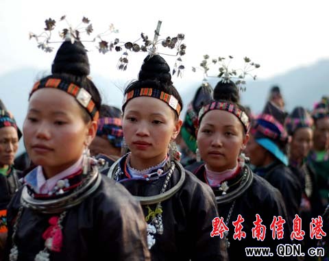 ��կ�f(w��n)�˹��c���깝(ji��)���M�D��