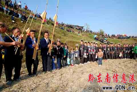 ��կ�f(w��n)�˹��c���깝(ji��)���M�D��