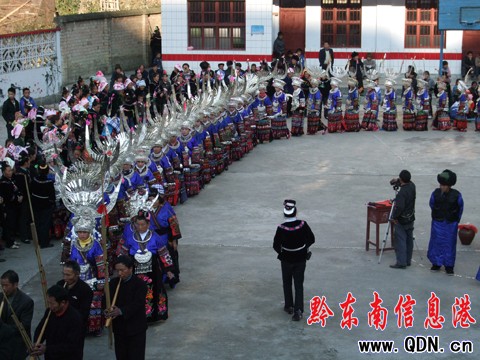 Ԓ�f��ɽ�^���꣨�D��