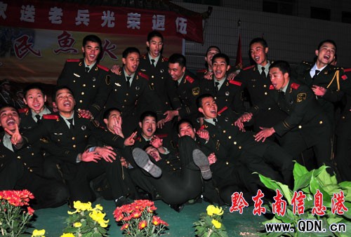 �侯�\���h����±����ϱ��gҊ���飨�D��