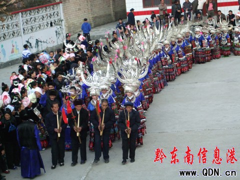 ���l��Ů�����J�ϡ�ӑ������ ���D��