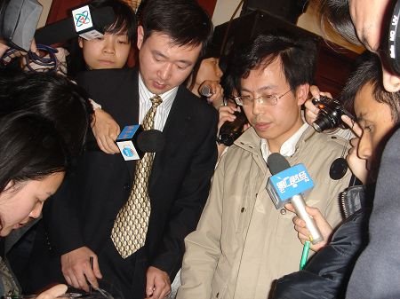 �������̳��Y3.53�|Ԫ�����Ϻ�54�׺�լ(�D)