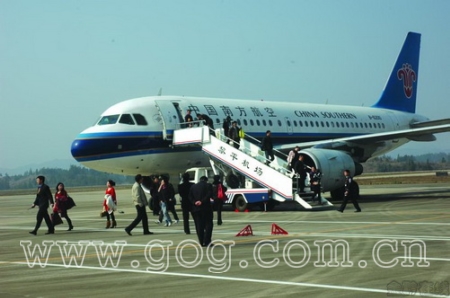 ��ƽ���V��ͨ���w�C����