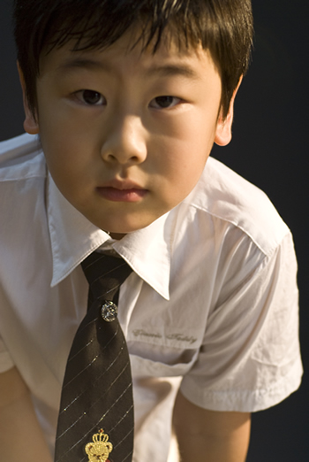 ���Jͯ�ǹ������R�^ǰչ�F�����L�����D��