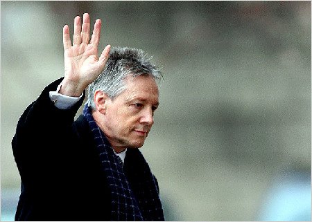 ���۵�һ���L�����ӻ�����͸�����ͣ