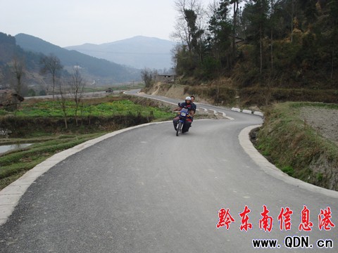 �Sƽ�hͨ�幫·�����r�񣨈D��