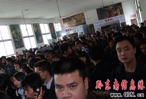 �P���F·���\���F(xi��n)�״θ߷壨�M�D��