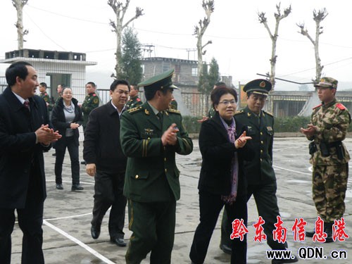 ��ί����ӛ�n��ο�����侯֧�һ�����ڹٱ�