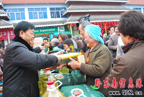 �ݼtʮ�֕����������f�ҡ� 100�����yȺ������