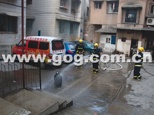 �����ٱ�����������ը�������D��