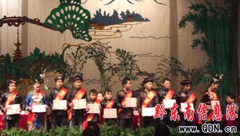 ��ƽ���á�һ��(hu��)�ɹ�(ji��)��ӿ�F(xi��n)��200���M(j��n)��(g��)�ˣ��D��