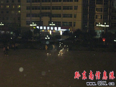 �P������ŶY���c(di��n)�������g�cԪ����(ji��)���D��