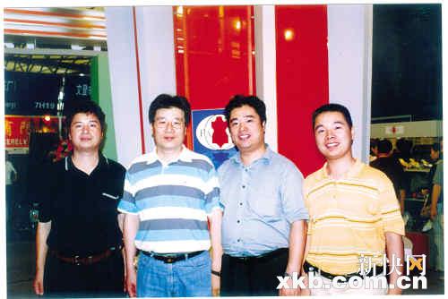 �|�f�����l�F�ə౻�D�o������H�ˏ��ͯ���Ժ