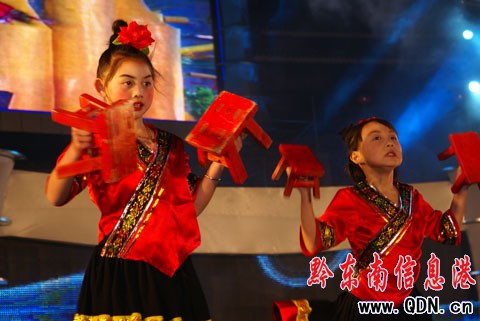 2010�Ї�•�P���������H�J�Ϲ�¡���_Ļ���D��