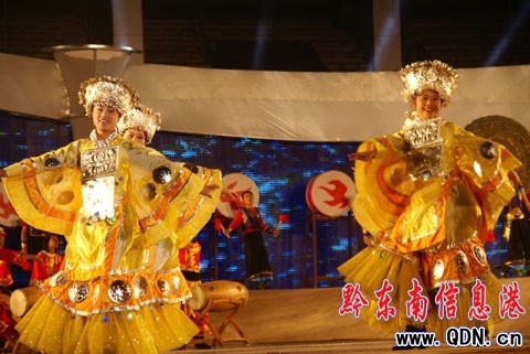 2010�Ї�•�P���������H�J�Ϲ�¡���_Ļ���D��