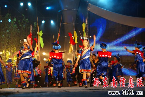 2010�Ї�•�P���������H�J�Ϲ�¡���_Ļ���D��