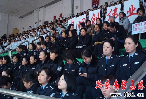 ǭ�|�����׌ËDŮ�����赸��ِ¡���_Ļ(�M�D)