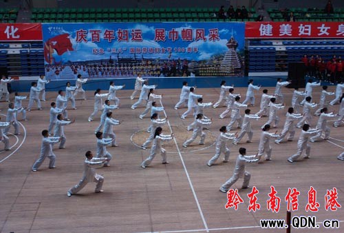 ǭ�|�����׌ËDŮ�����赸��ِ¡���_Ļ(�M�D)