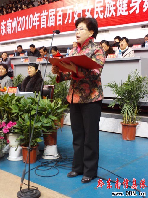 ǭ�|�����׌ËDŮ�����赸��ِ¡���_Ļ(�M�D)