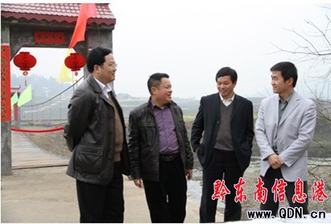 �����䌍�������h�޽������Q������У��D��