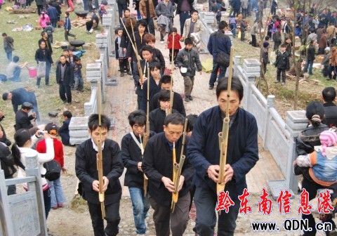 ����h�����¶������������Ļ���ӣ��D��