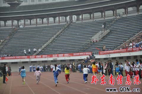 �P��؅^���Č���С�W����\�ӕ��_Ļ���D��