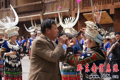 �����Ļ��������������կ���������λ𣨈D��