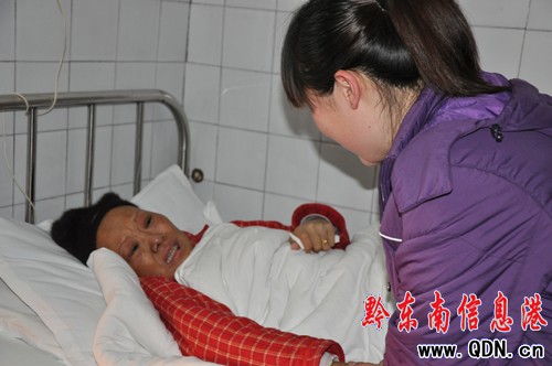 һ�����y400�˫I(xi��n)�� �c��ħ��(zh��n)���А۾��܄٣��D��