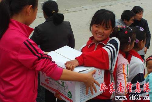 �����Ȟ�(z��i) �����F(tu��n)2�f(w��n)��Ԫ�������Y�͵ֵ�կ(�D)