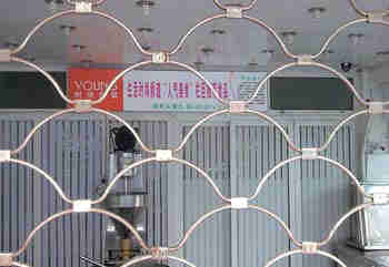 �Ϻ���ɫ��˵؈D