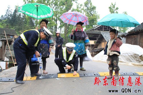 �Ľ�������꠰��b�p�َ��_��Ⱥ����ȫ���D��