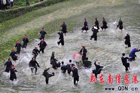 ���ص��F������ˮ���裨�M�D��