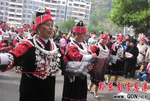 �_(t��i)������Ⱥ���g����ù�(ji��) ǧ��ʢ�bѲ��(�M�D)