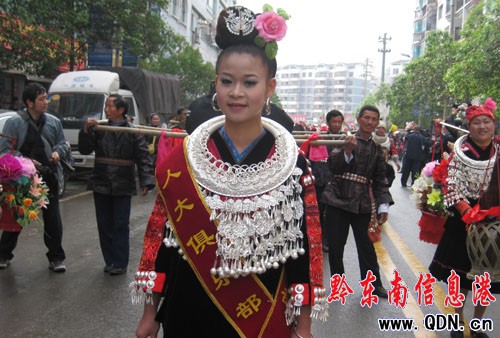 ��׽�_����߅ʢ�b��Ů���M�D��